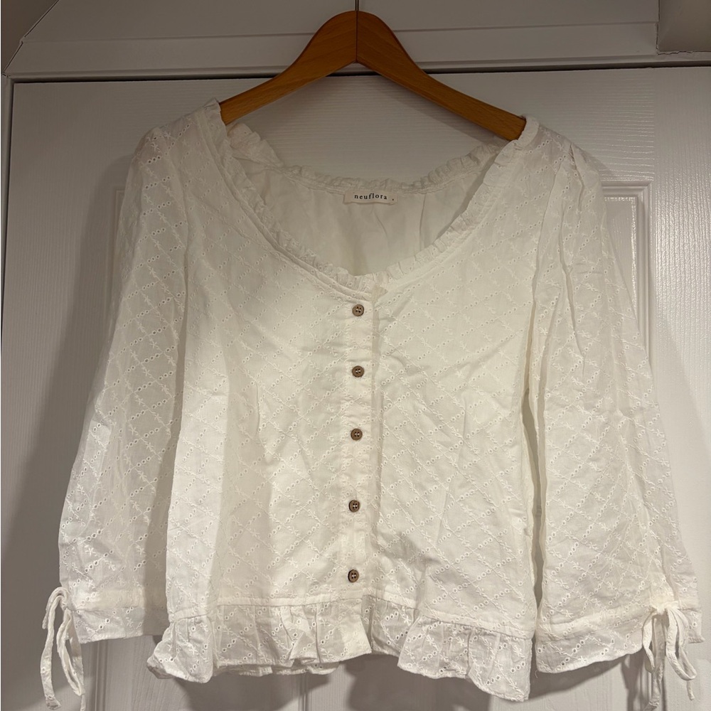Elegant White Blouse with Button Detail